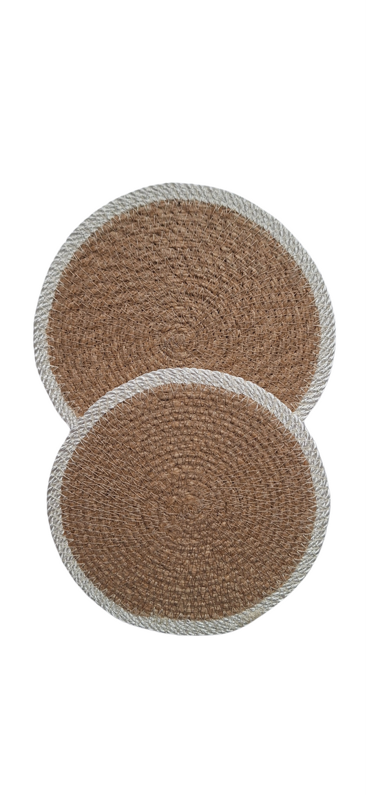 Lot de 2 dessous de plats en jute et contour blanc cassé