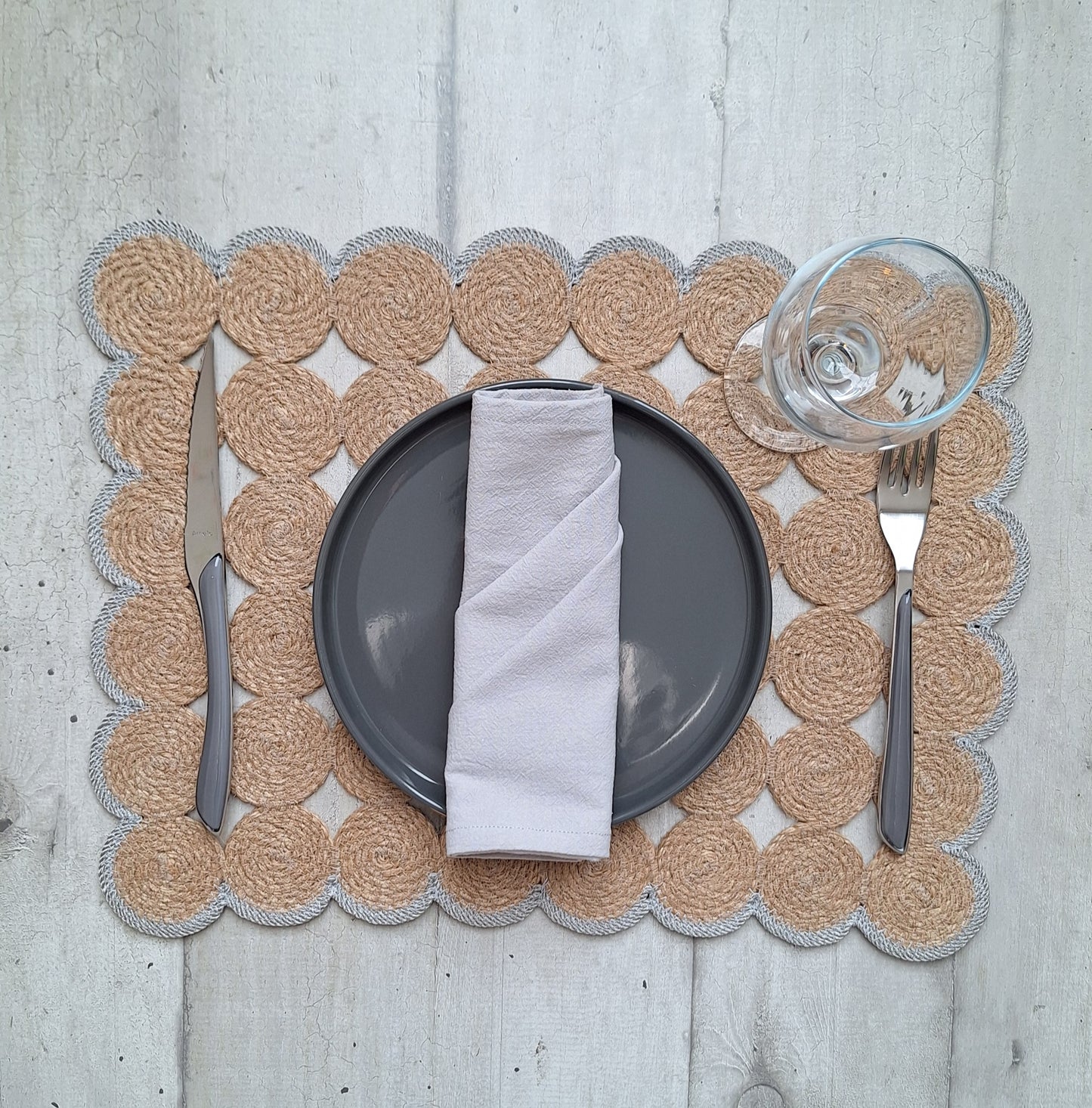 Lot de 2 Sets de table en jute et contour gris