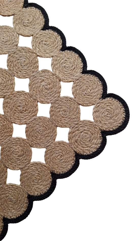 Lot de 2 sets de table en jute et contour noir